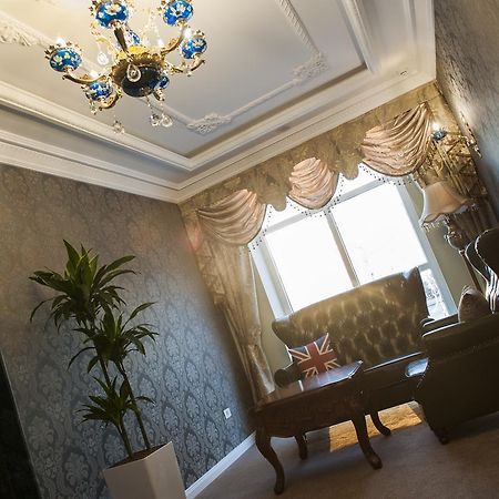 Hotel Britania Kamez Buitenkant foto